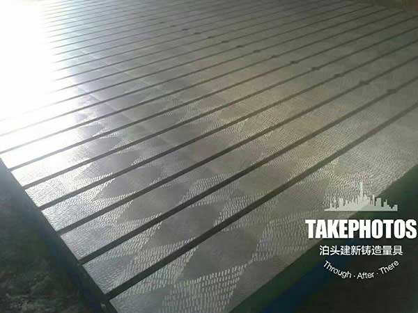 鑄鐵平臺(tái)如何達(dá)到高精度